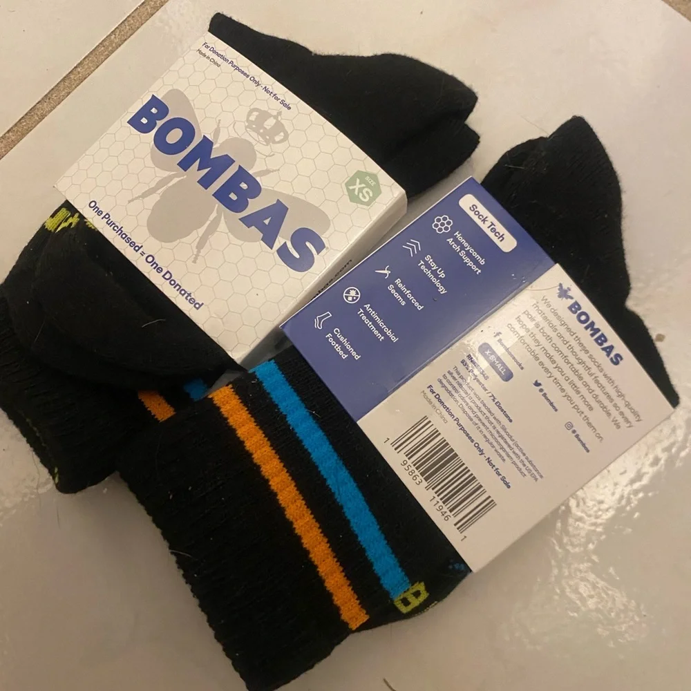 Bombas Black Kids crew Socks with Yellow & Orange Accents XS NWT 2 Pairs